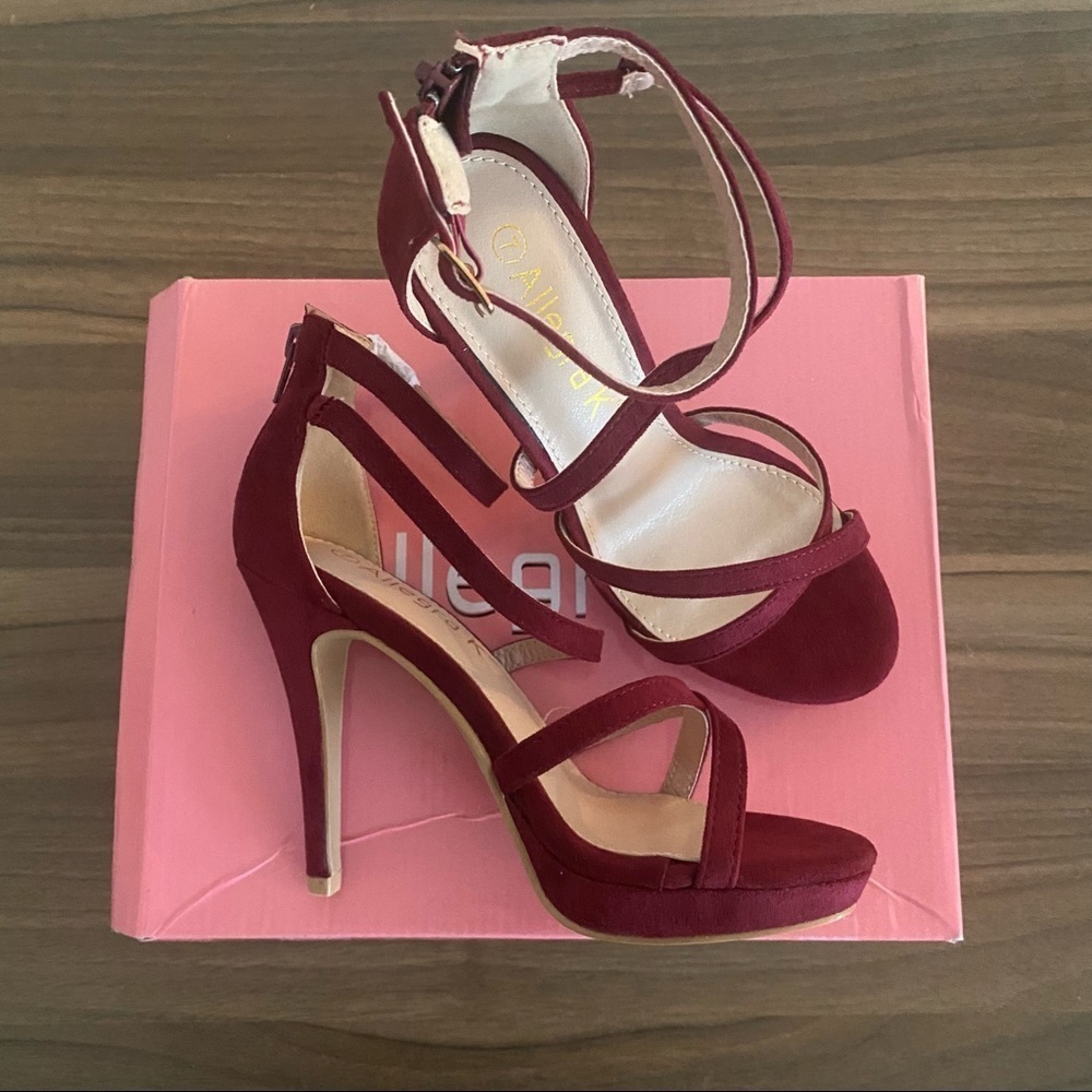 Allegra K Women's Sandals Solid Stiletto HeelsZipper
Ankle Strap Size 7 NWT